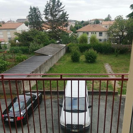 Chambre Dans Appartement A نيورْ المظهر الخارجي الصورة