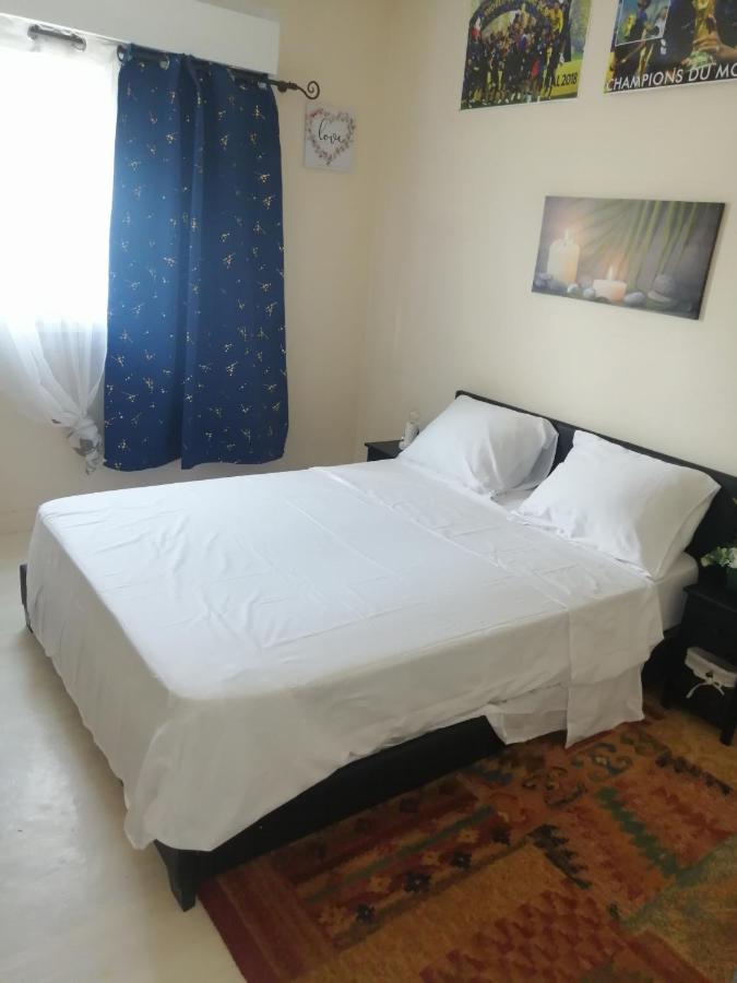 Chambre Dans Appartement A نيورْ المظهر الخارجي الصورة