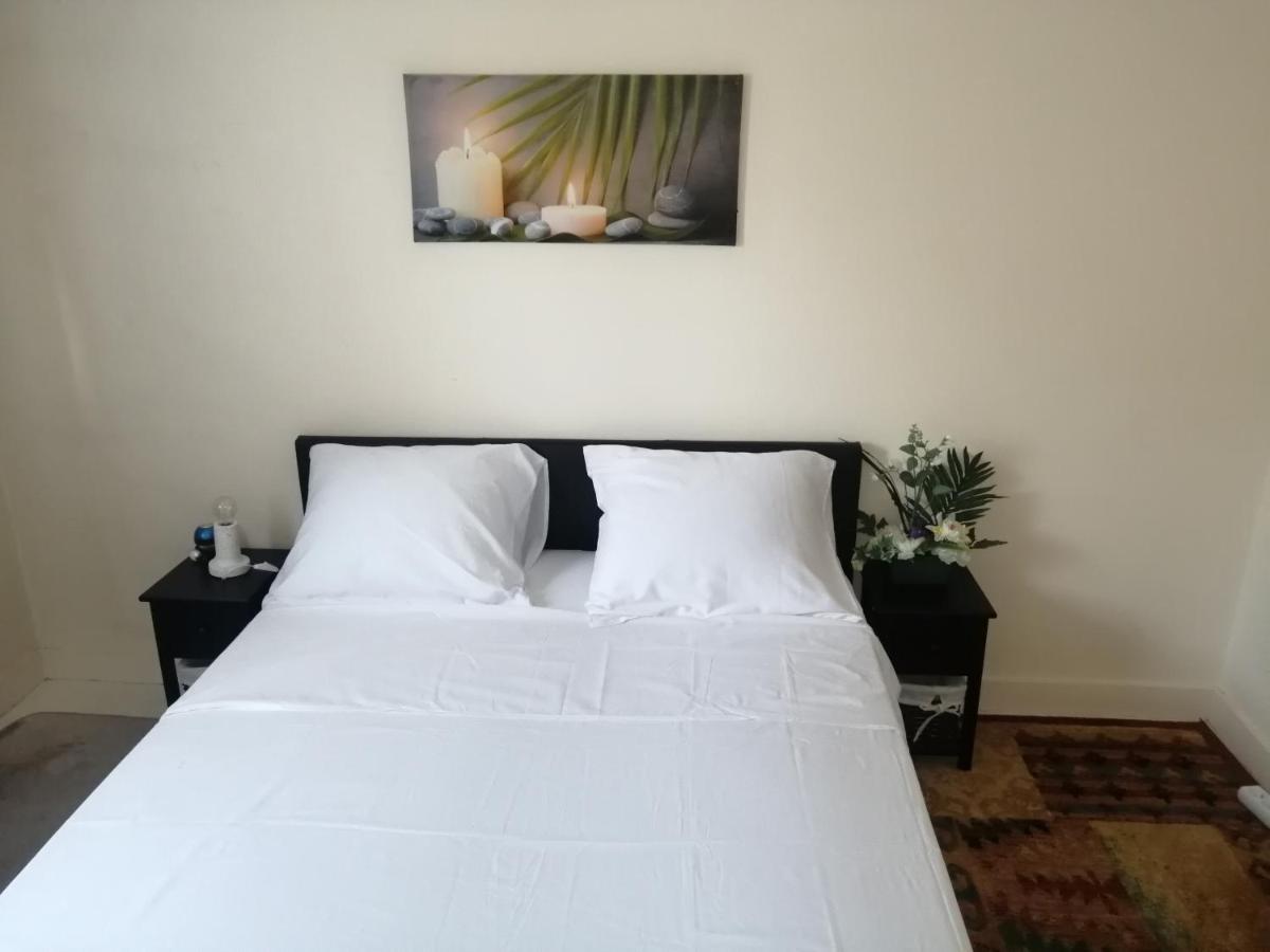Chambre Dans Appartement A نيورْ المظهر الخارجي الصورة