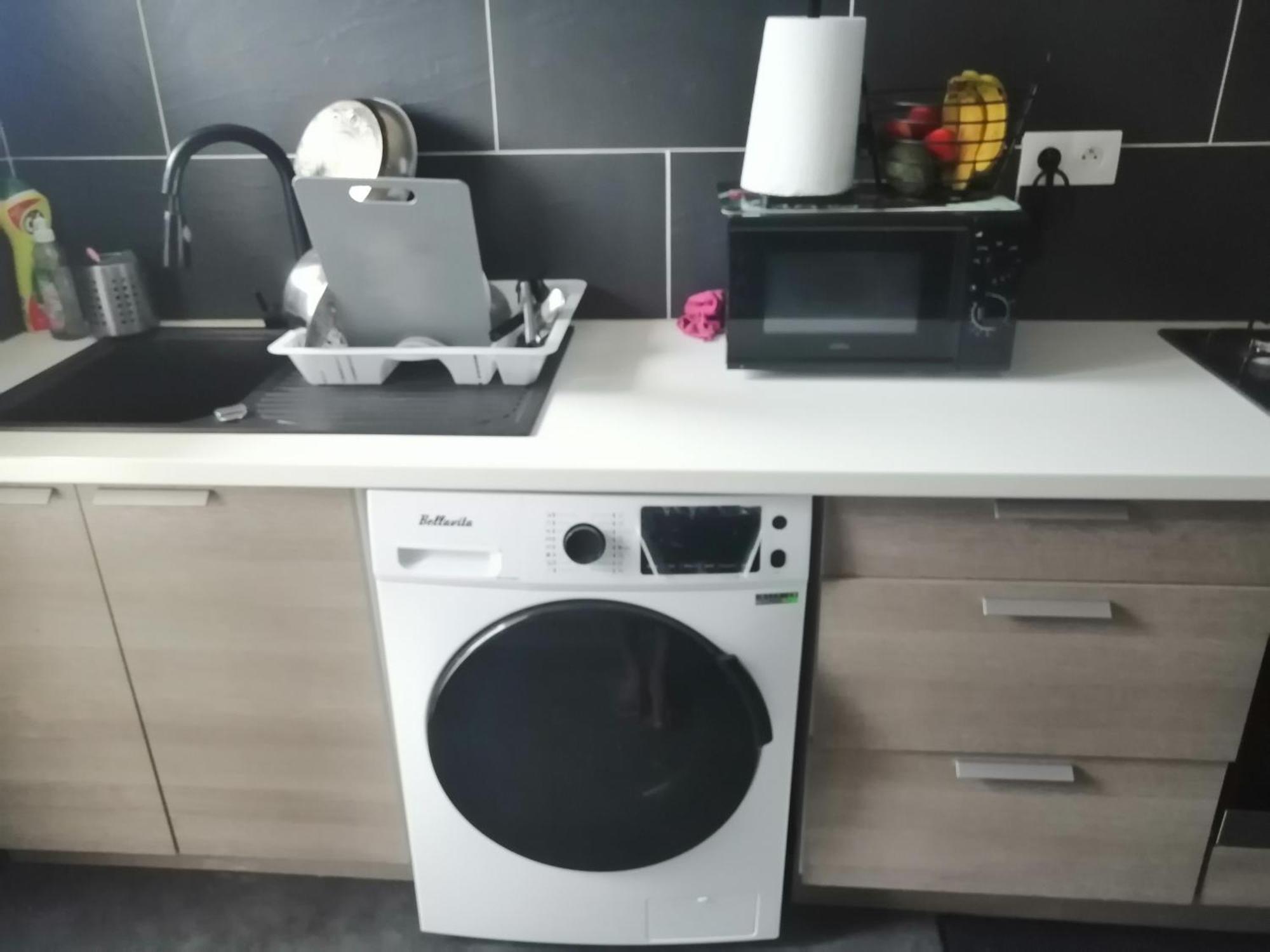 Chambre Dans Appartement A نيورْ المظهر الخارجي الصورة
