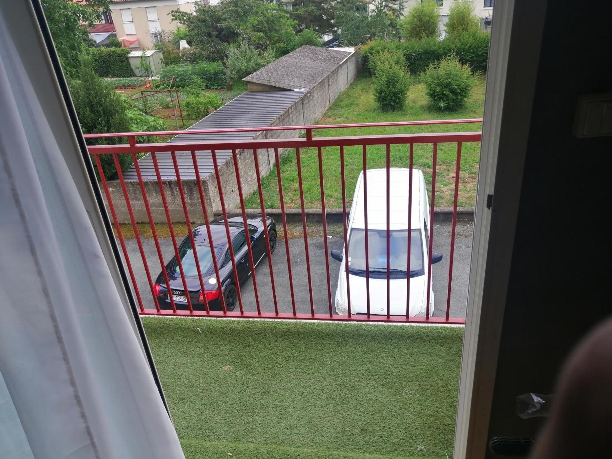 Chambre Dans Appartement A نيورْ المظهر الخارجي الصورة