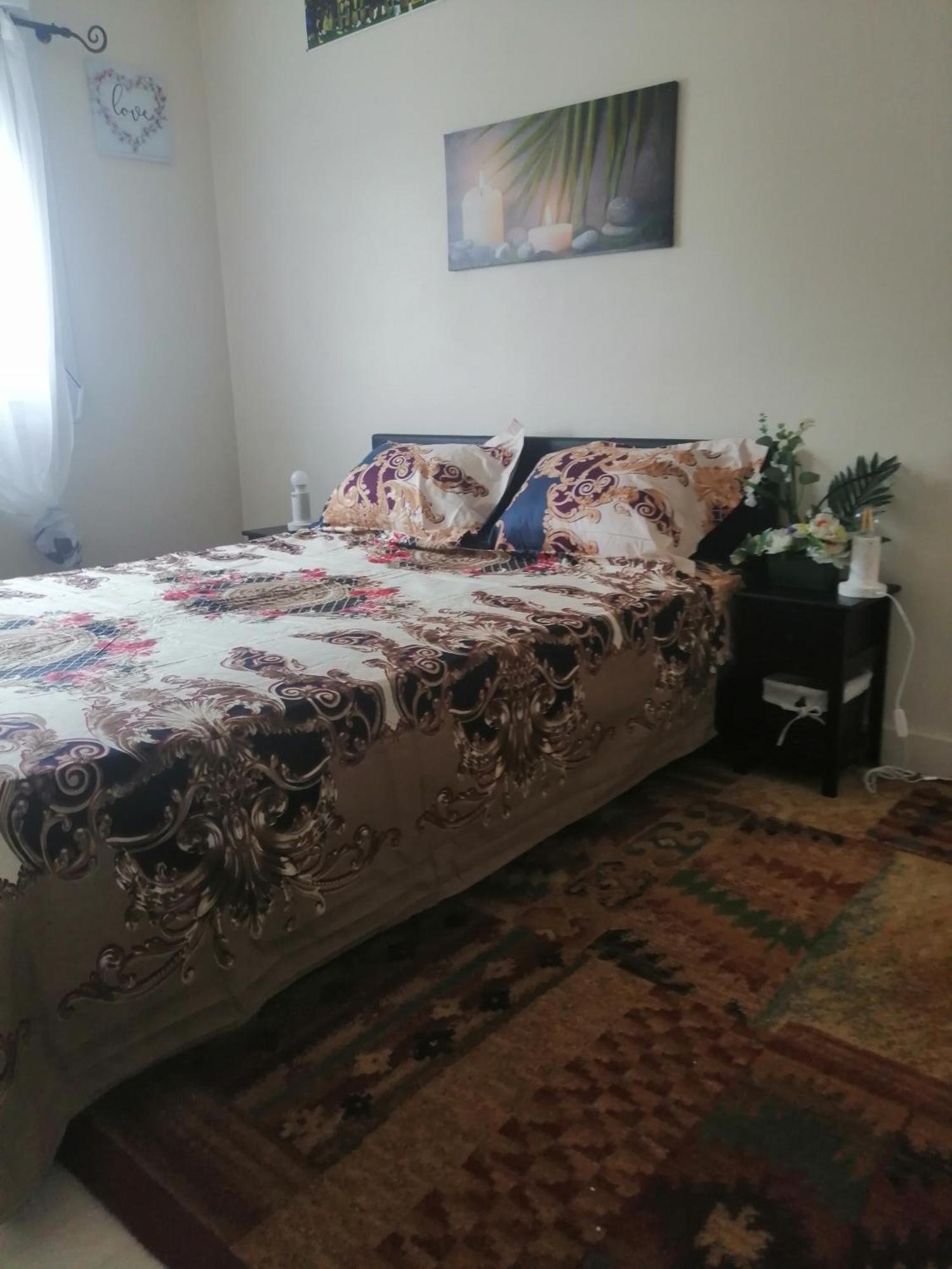 Chambre Dans Appartement A نيورْ الغرفة الصورة